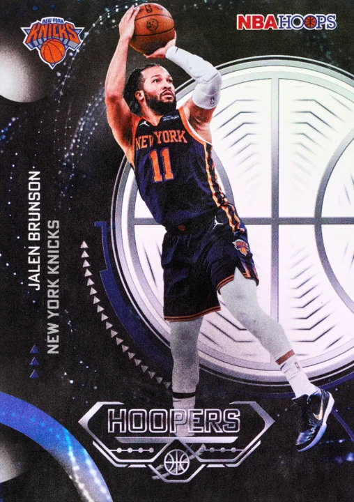 9ace9bae7ce5c0957224851fd949741999bffc8b_2025_26_Topps_Hoops_Basketball_Hoopers_Base_JalenBrunson_FR_8ace1568-039c-477c-ae6a-5f8e1791cec3.webp